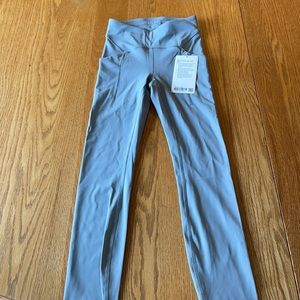 Newly bought unworn grey power thru hr tight 25” leggings